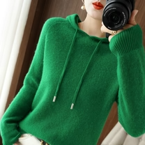 The Emily™ - Comfortable Sweater Made from Innovative Recycled Cashmere with Hood
