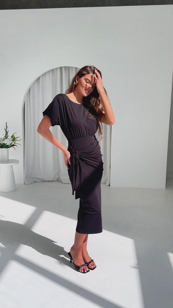 Kobe Short Sleeve Midi Dress - Black