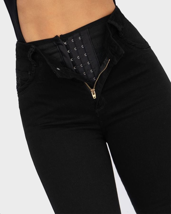 Tummy-Control High-Waist Jeans