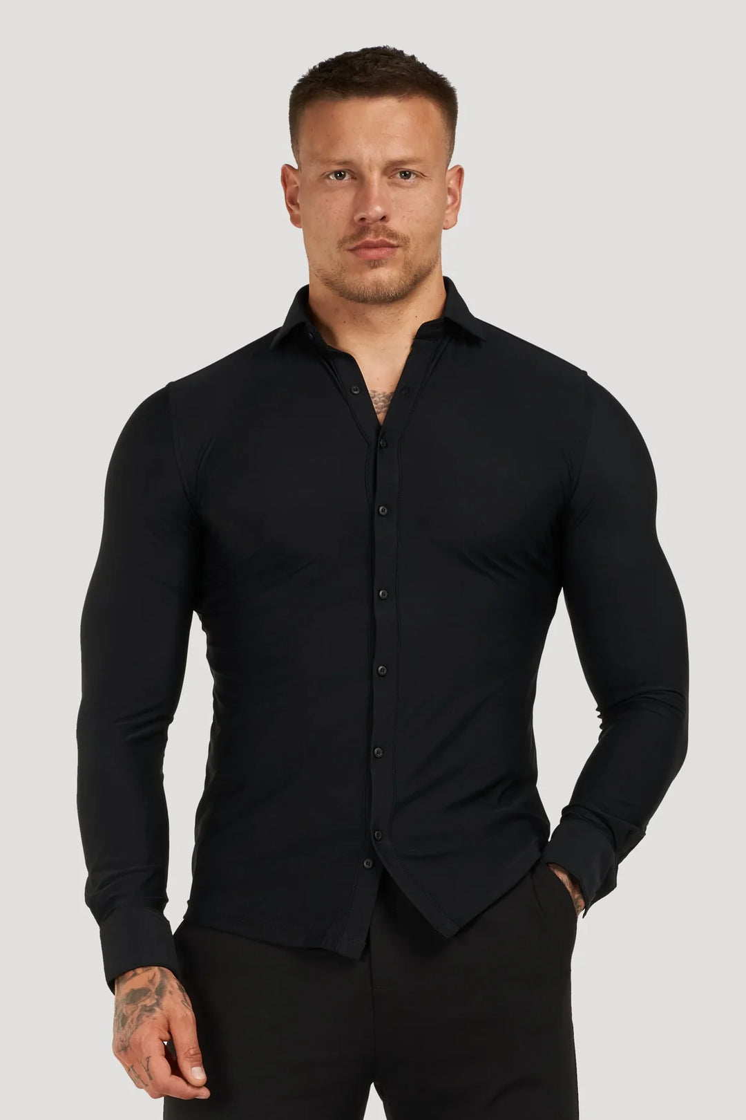 THE ATHLETIC STRETCH SHIRT
