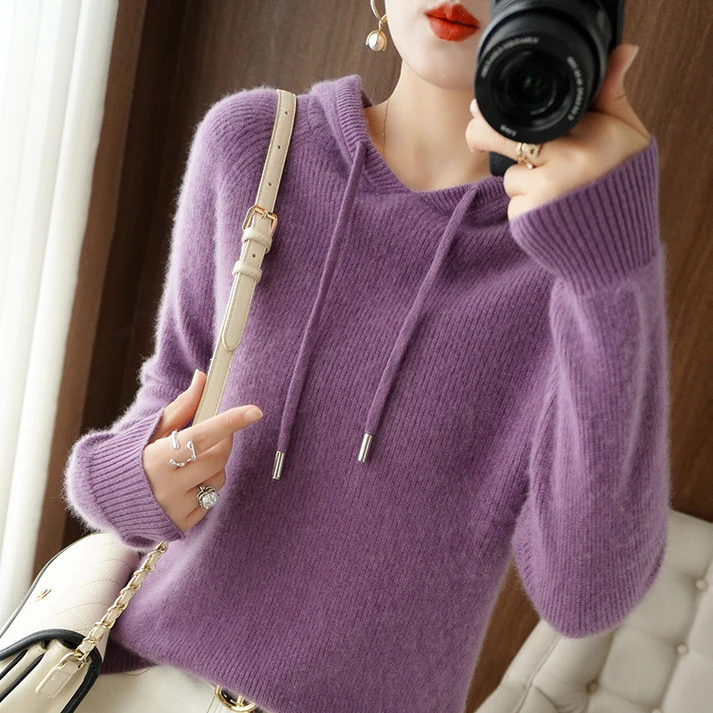 The Emily™ - Comfortable Sweater Made from Innovative Recycled Cashmere with Hood