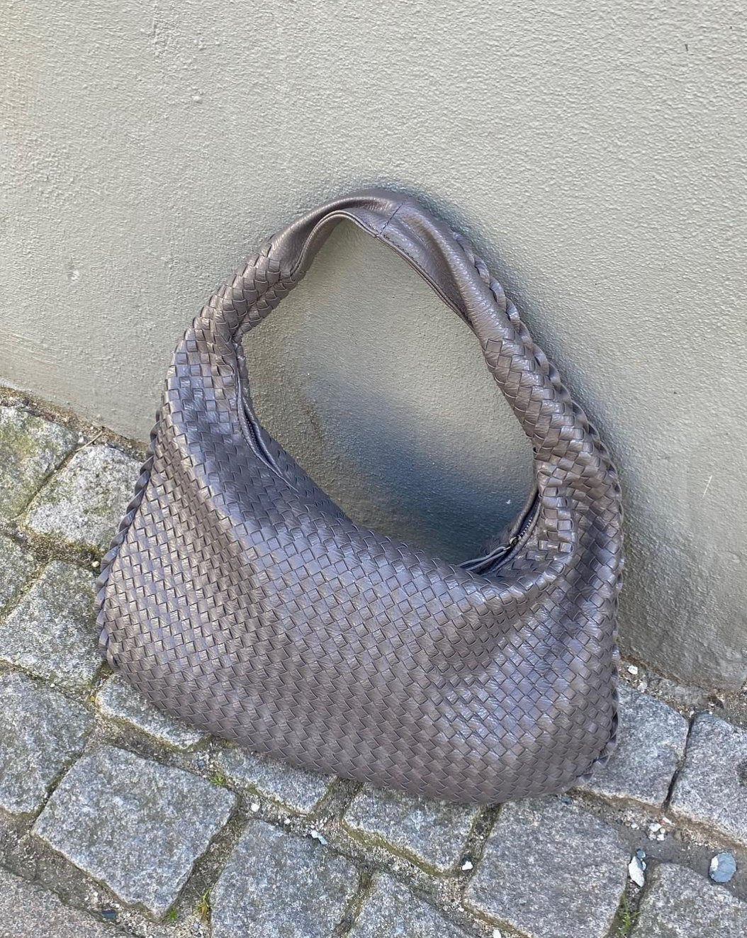 The Noel Bag™ - Braided Elegance with Smart Storage