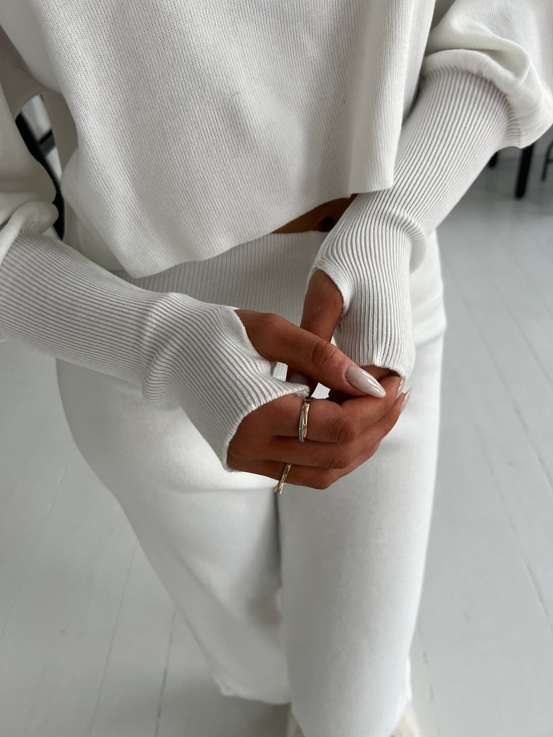 Louloa white knit set