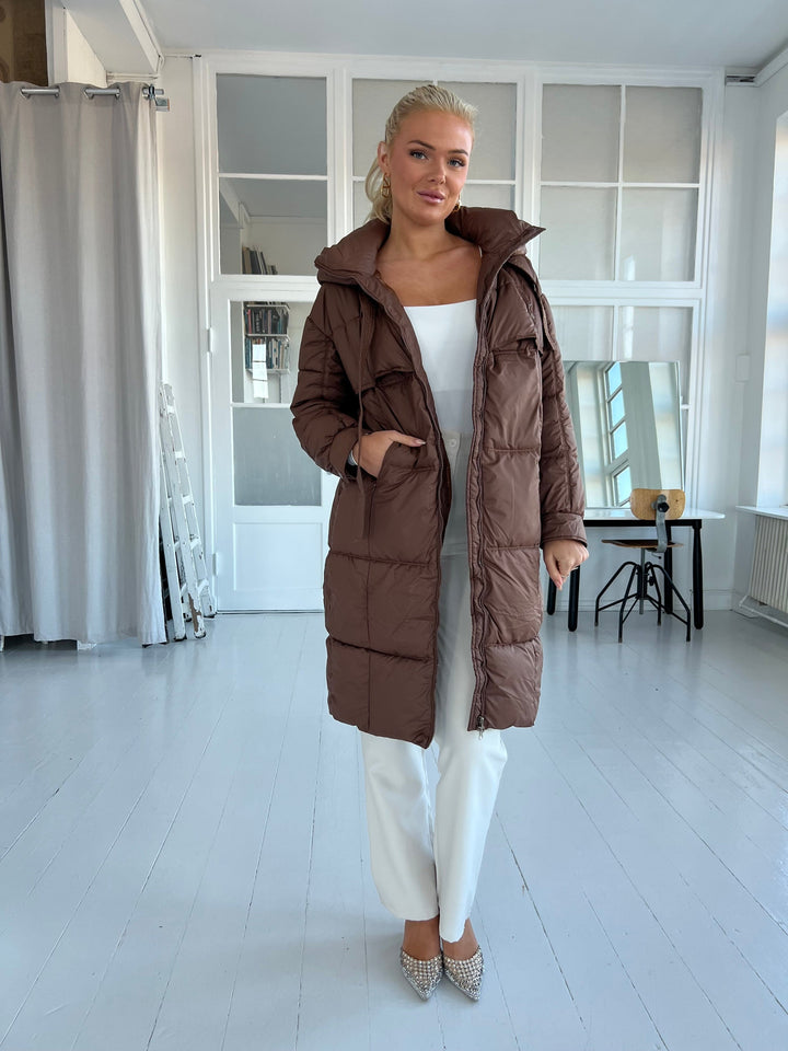 Azaka brown jacket