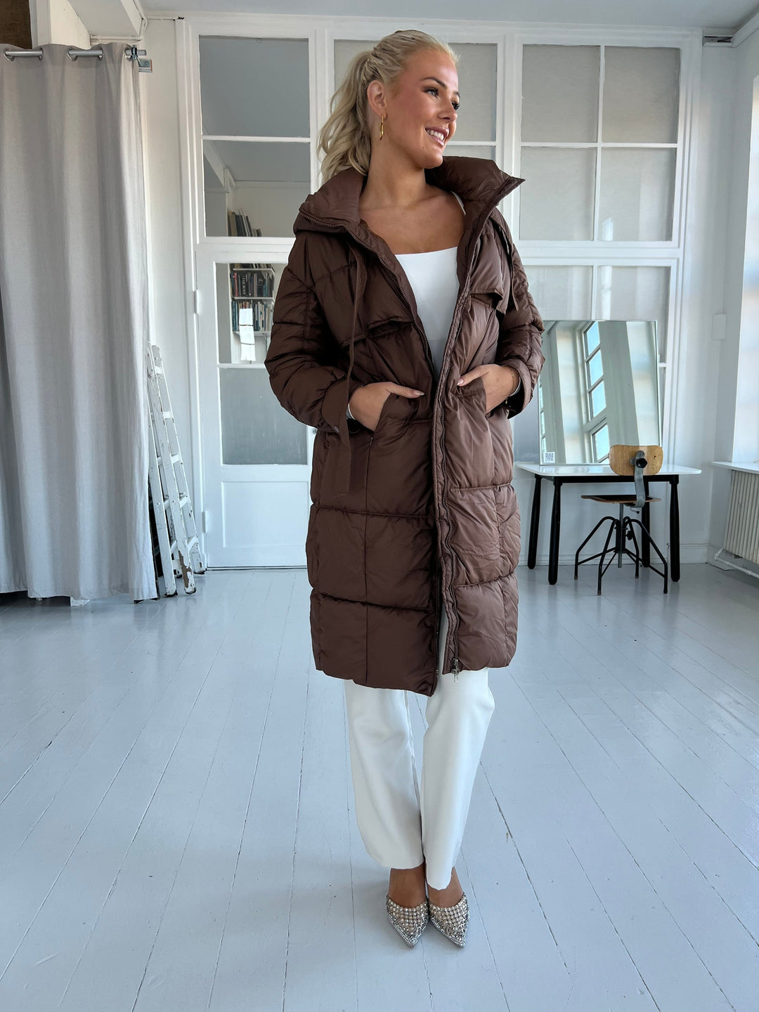 Azaka brown jacket