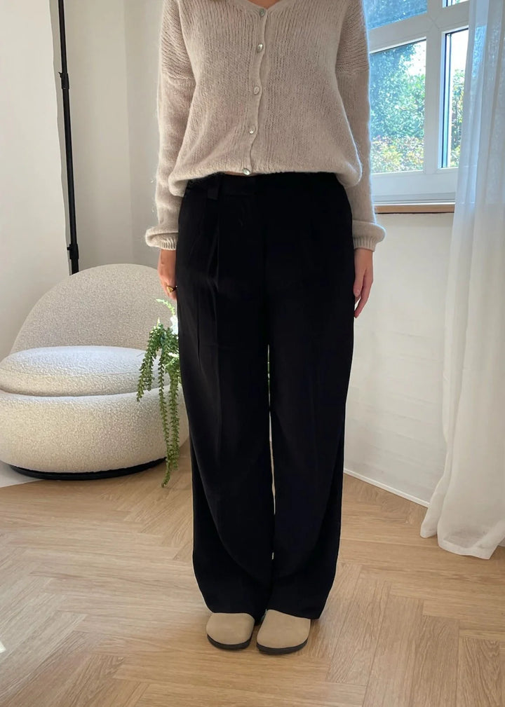 Suit Pants™ - Classic Cream Straight Leg Suit Pants