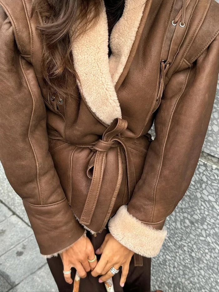 Victoria | Autumn Coat