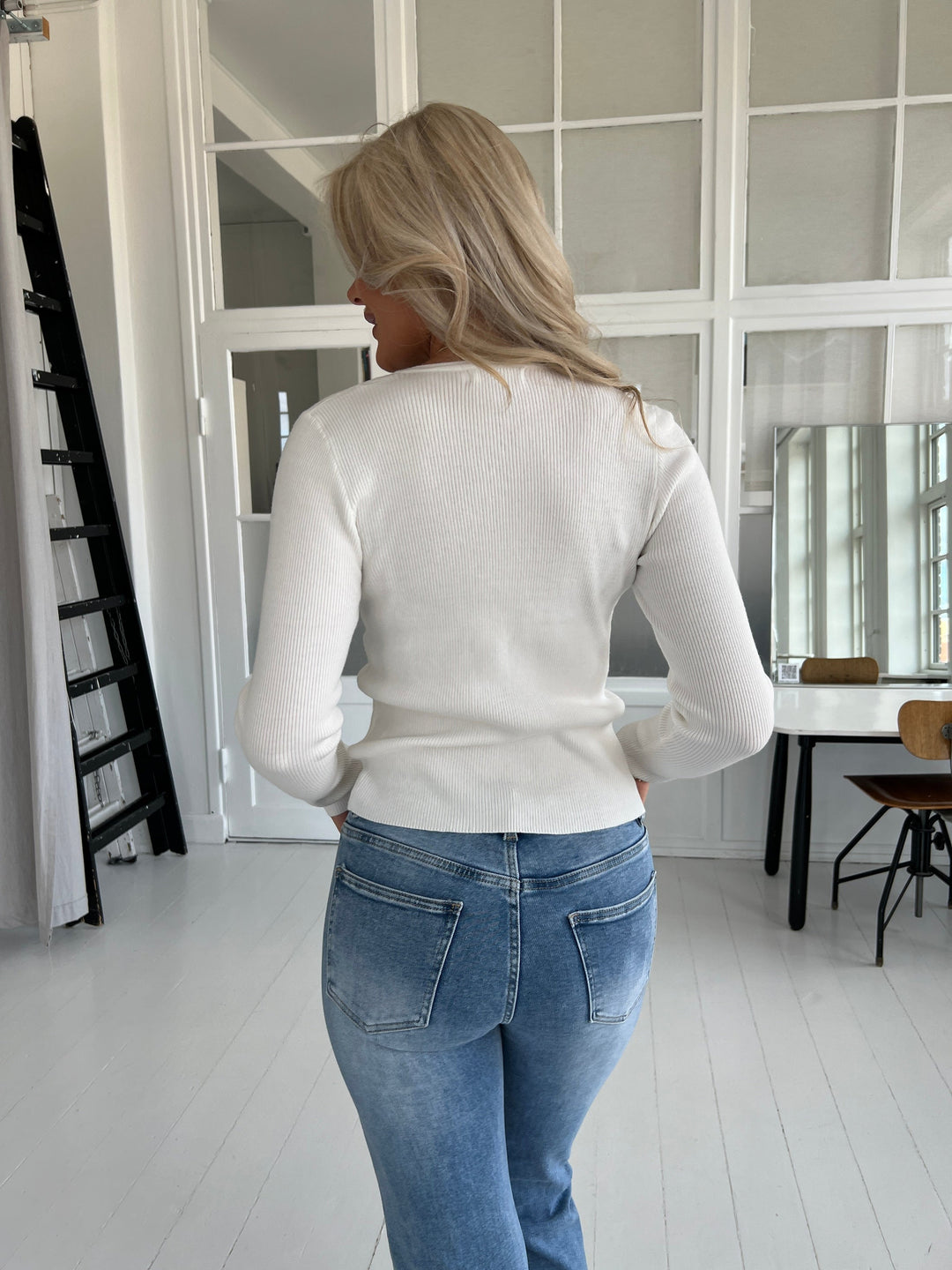 Majolica white blouse