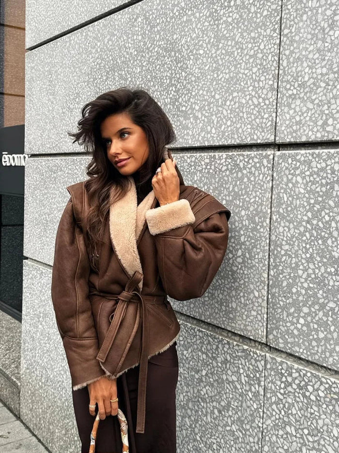 Victoria | Autumn Coat