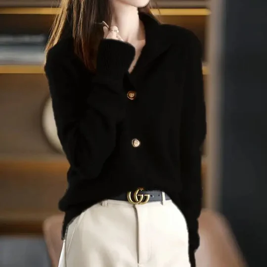 Sophie | Classic button-up cardigan