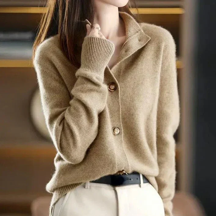 Sophie | Classic button-up cardigan