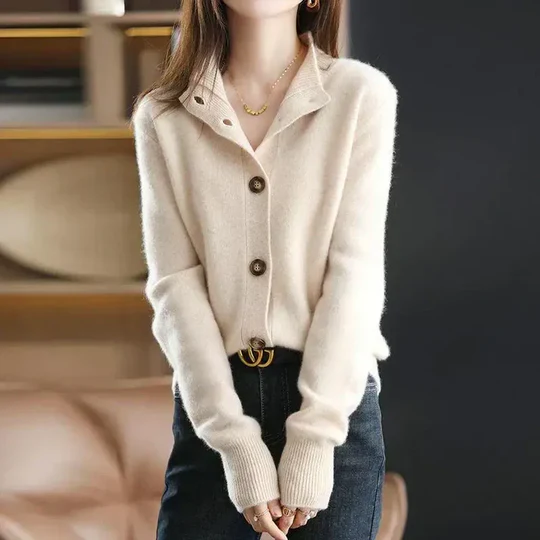 Sophie | Classic button-up cardigan