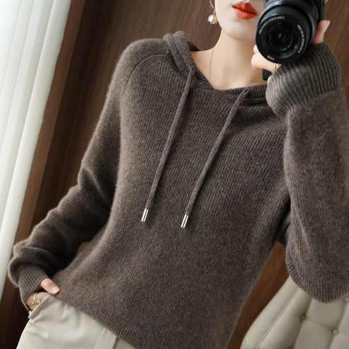 The Emily™ - Comfortable Sweater Made from Innovative Recycled Cashmere with Hood