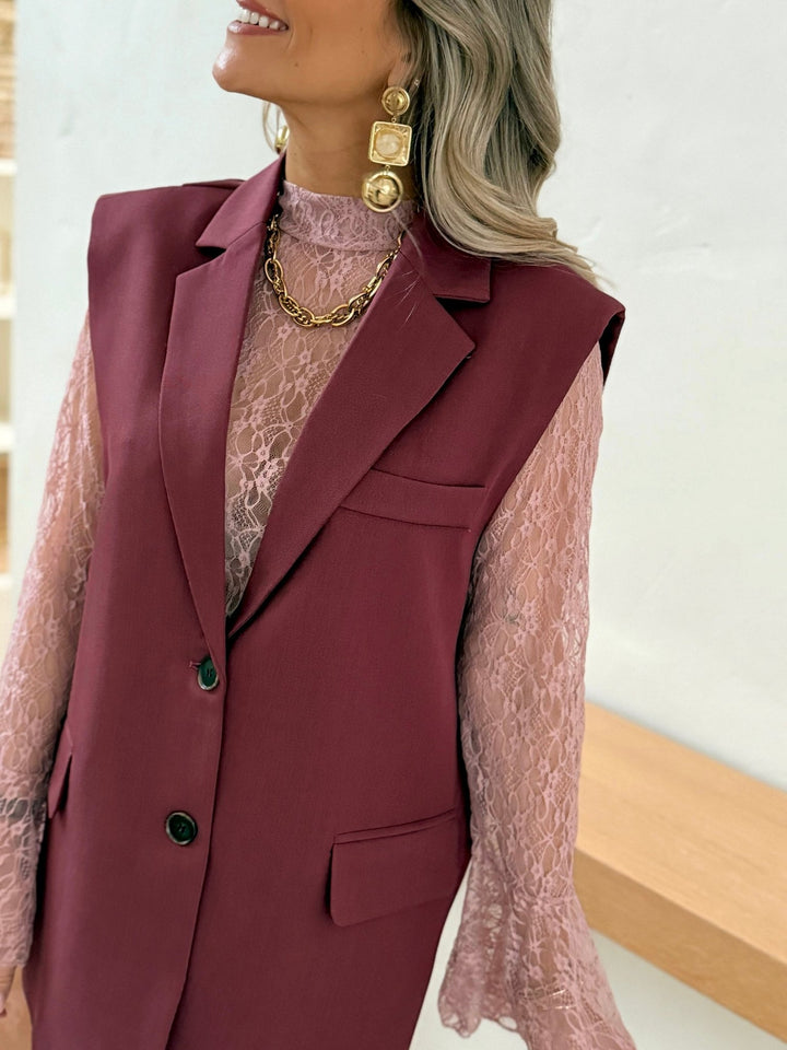 The Oria burgundy sleeveless jacket