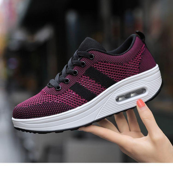 Lightweight mesh sneakers for women